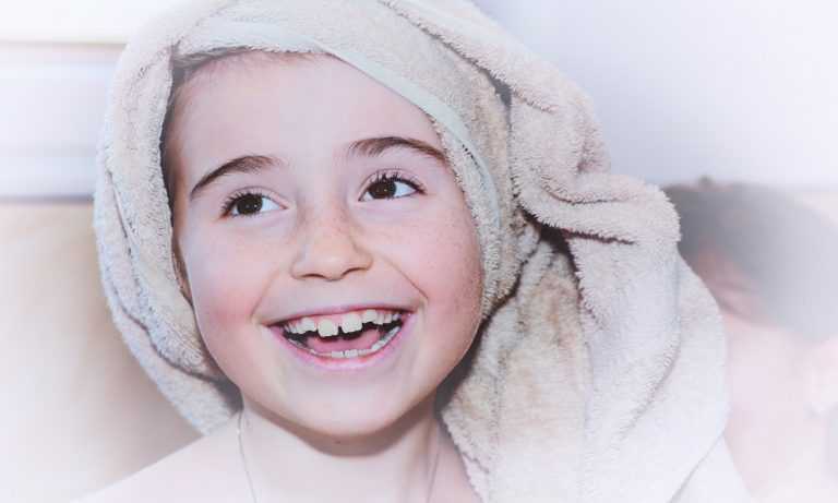 chalky coloured teeth and hypocalcification